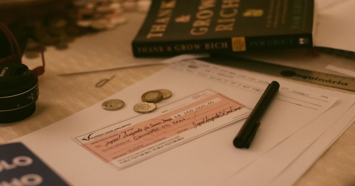 Como renegociar dívida com financeira: estratégias para economizar