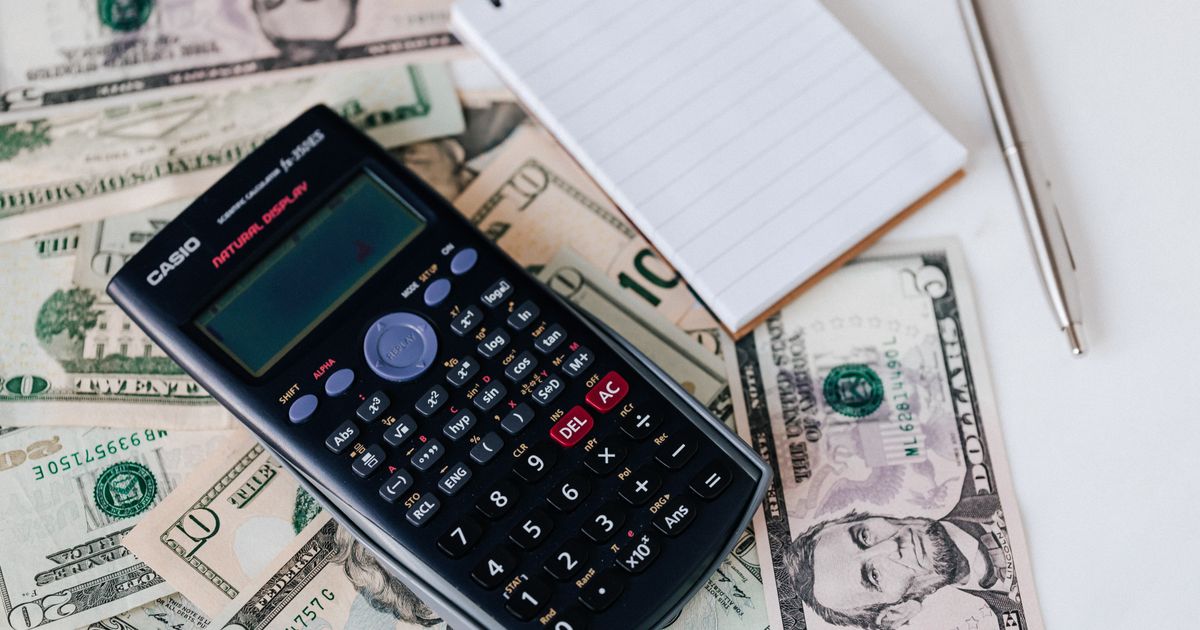 O que é educação financeira: como simular e calcular